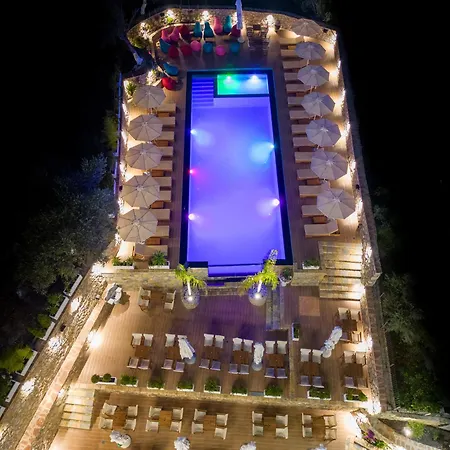 Memaj Hotel Ksamil