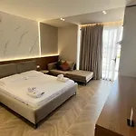 Отель Memaj 4*