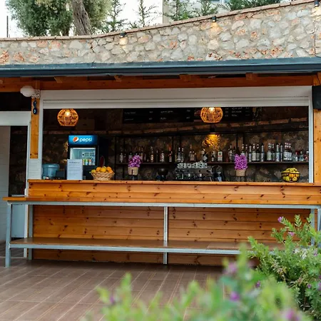 Memaj Hotell Ksamil